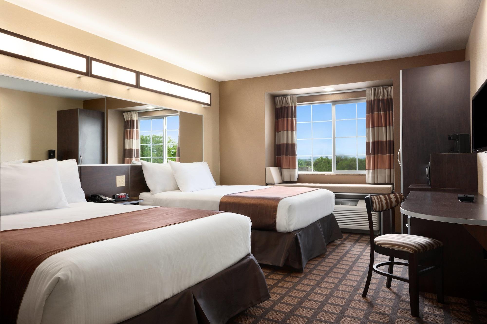 Microtel Inn & Suites Pleasanton Esterno foto