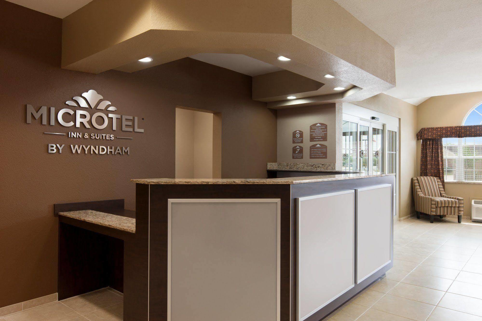 Microtel Inn & Suites Pleasanton Esterno foto