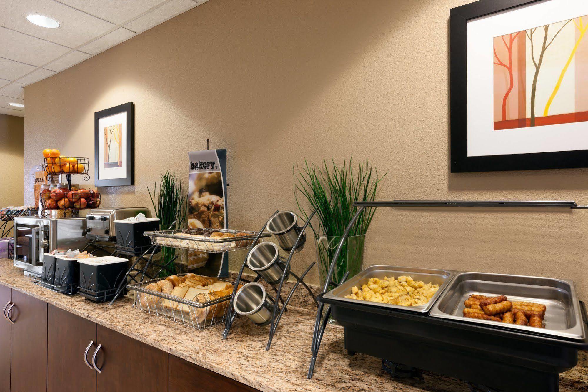 Microtel Inn & Suites Pleasanton Esterno foto